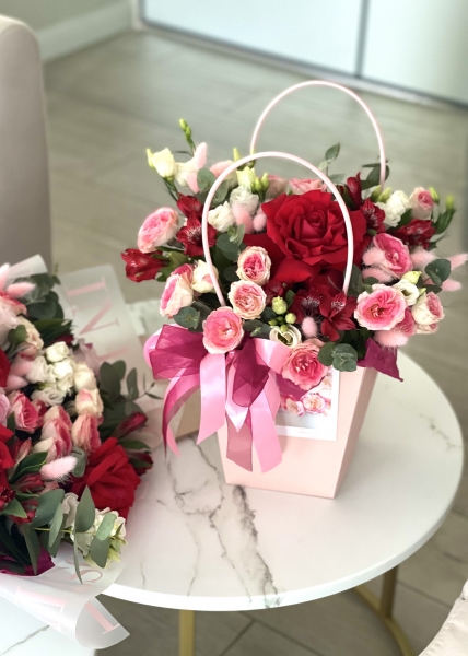 Сумочка «Алая» с французской розой