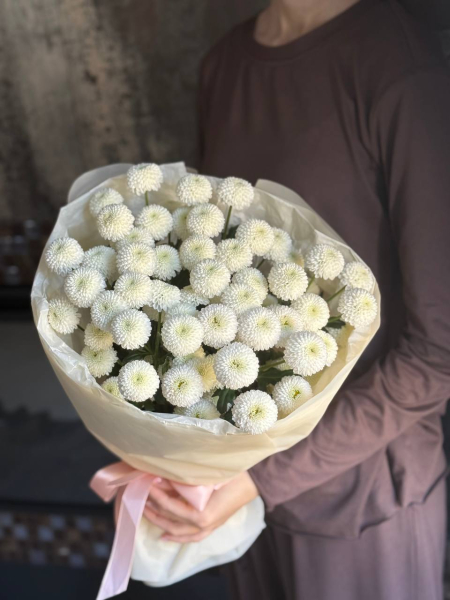Стойкий букет из хризатемы ньютон 